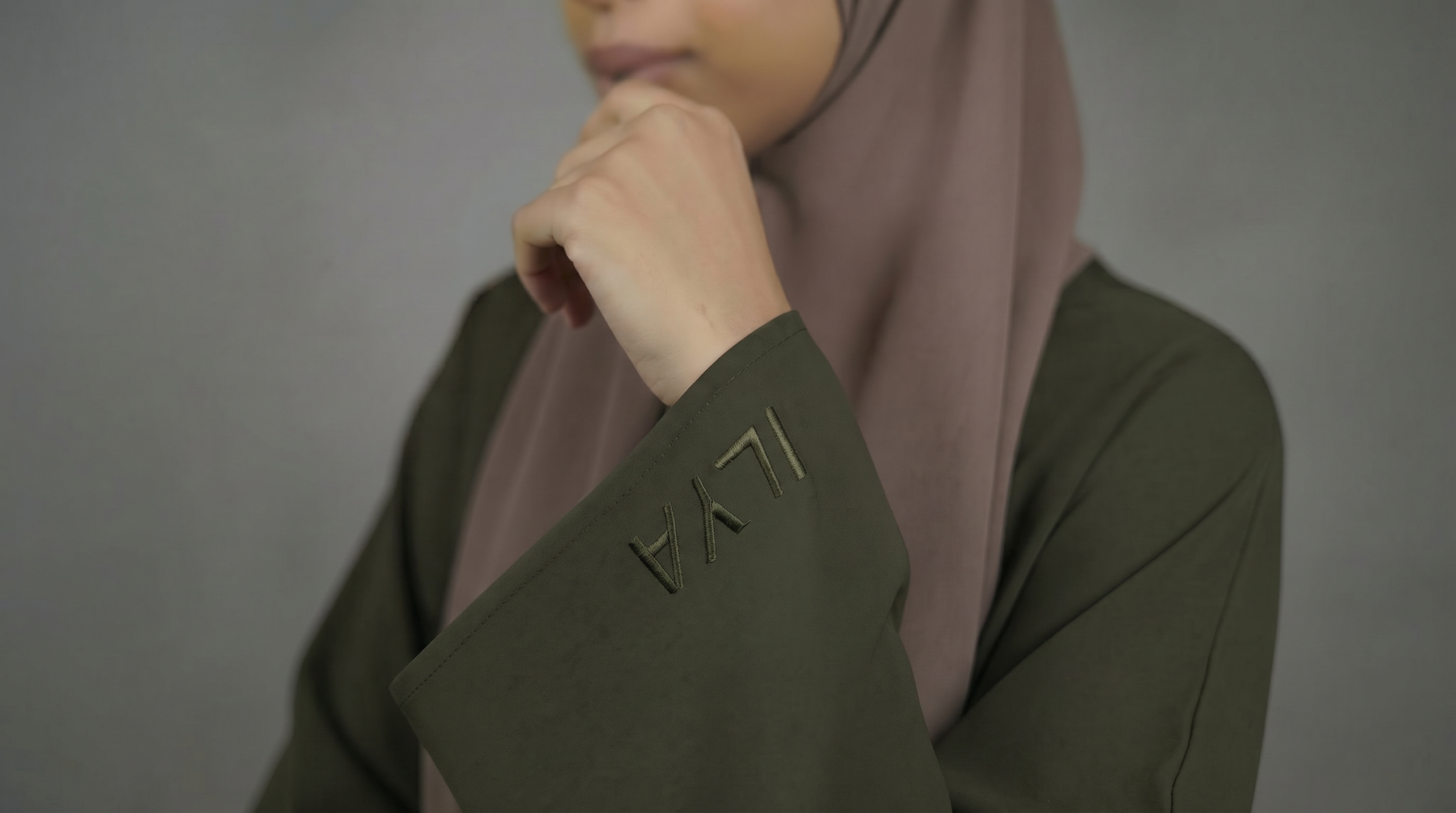 ESSENTIAL PISTACHIO ILYA ABAYA