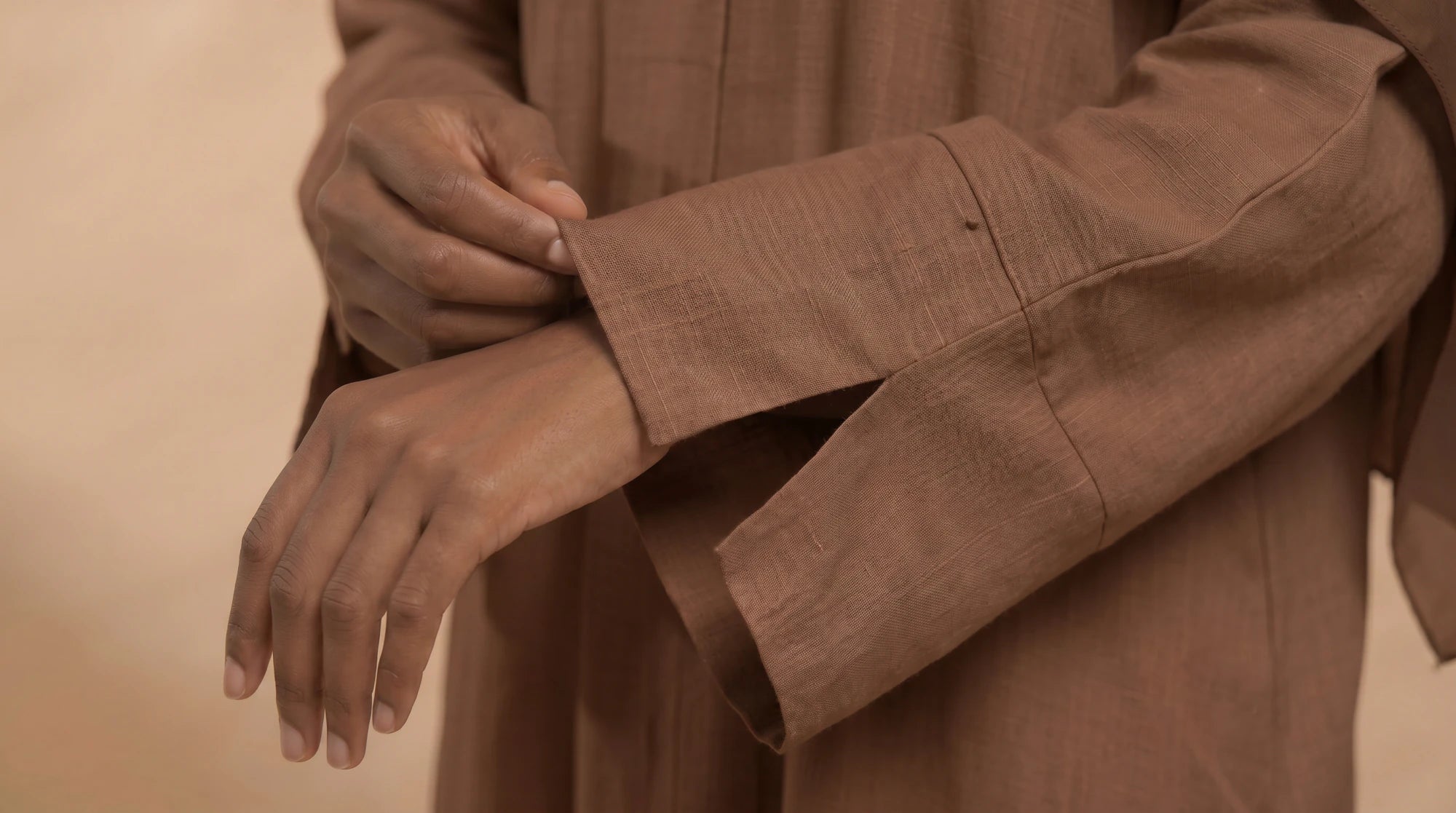 AMMEFRIENDLY ILYA COCOA ABAYA
