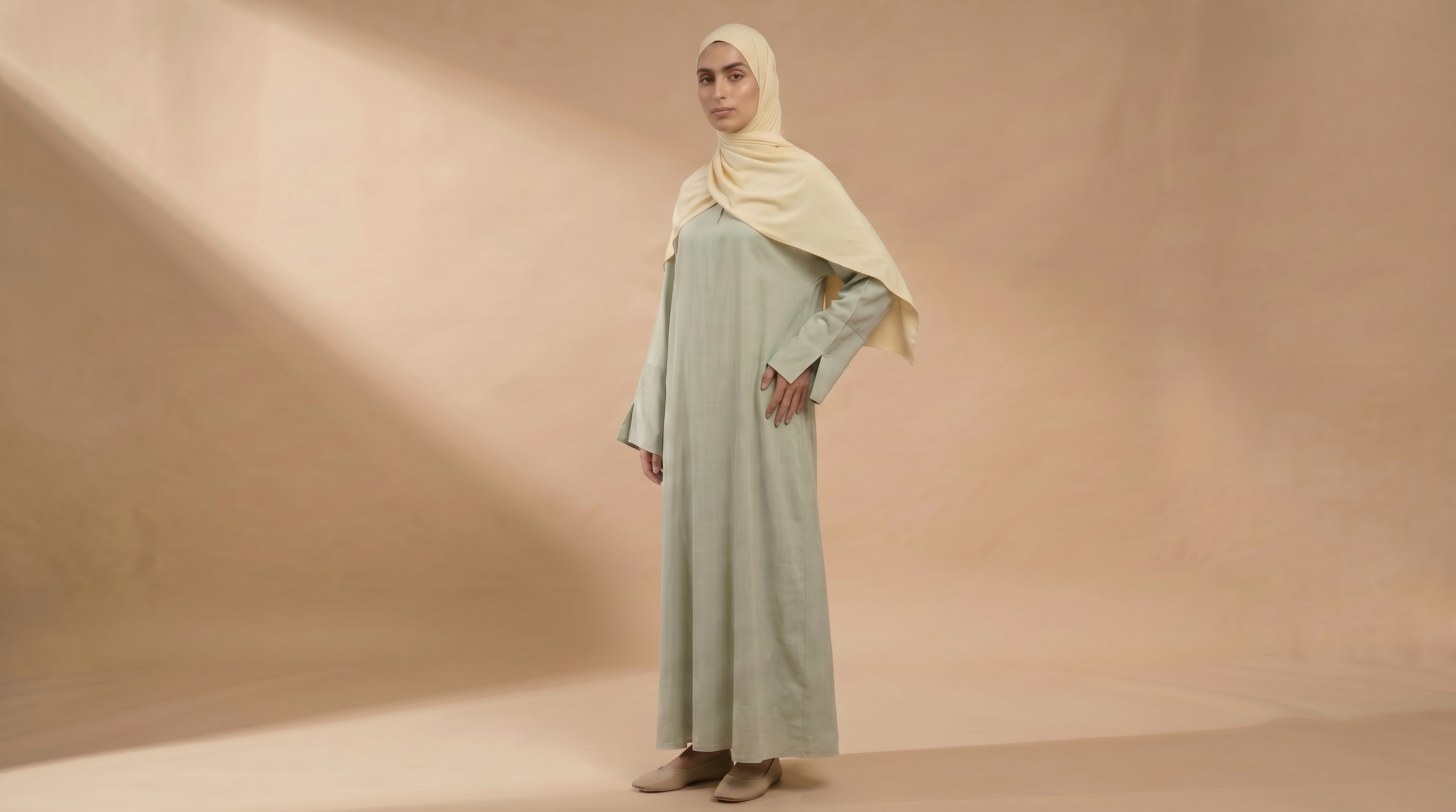 LINEN ILYA SAGE ABAYA