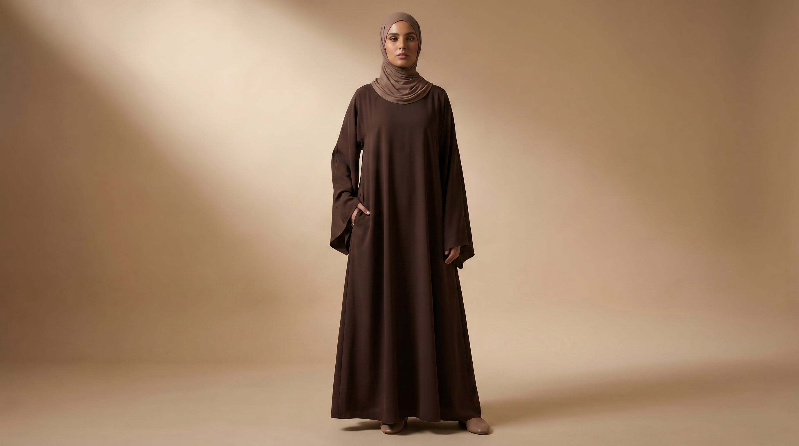 ILYA essential deep brown abaya