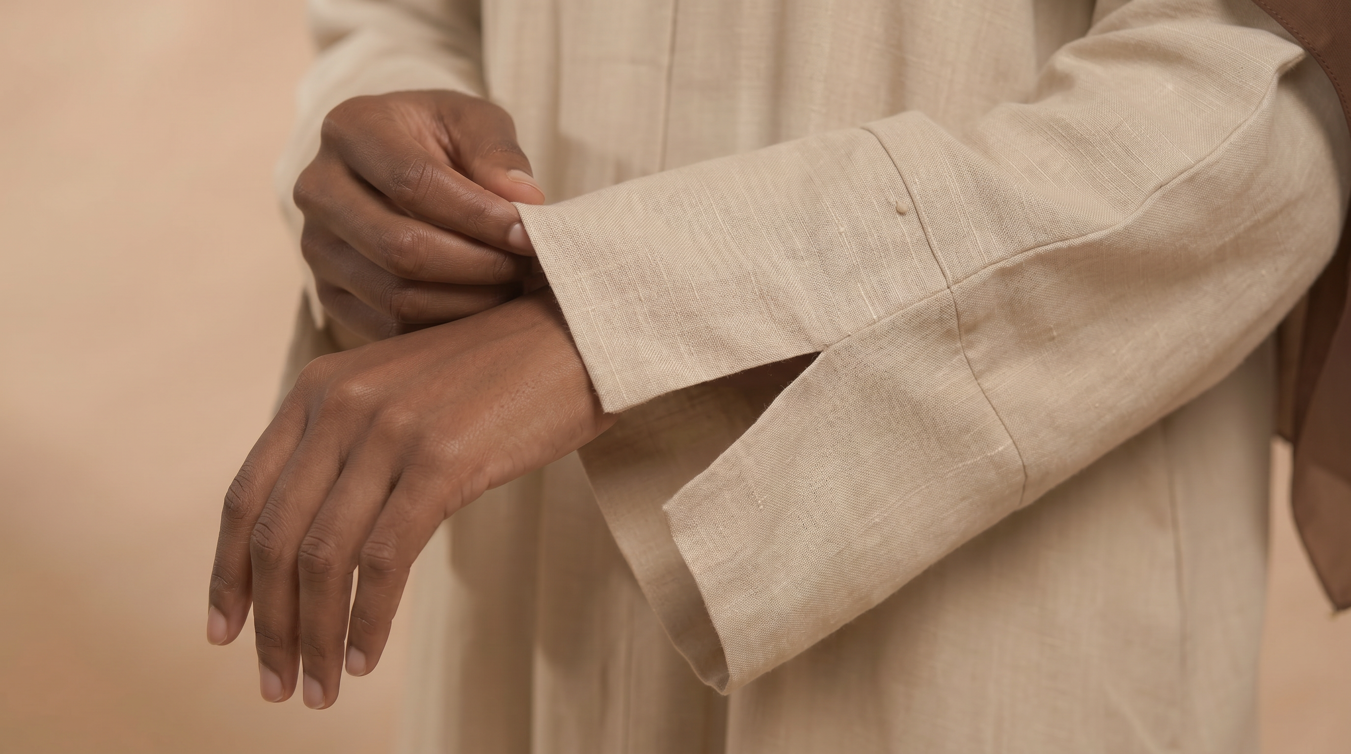 LINEN ILYA IVORY ABAYA