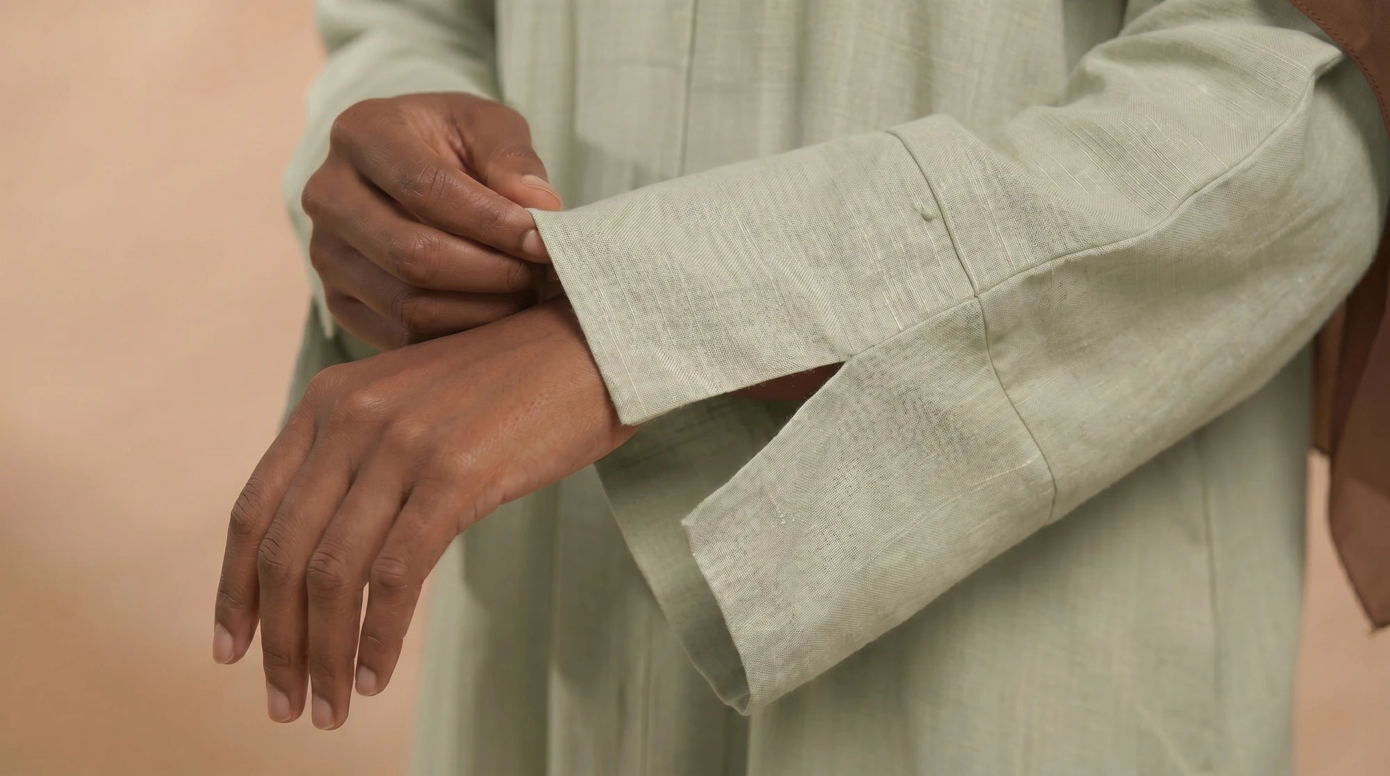 AMMEFRIENDLY ILYA SAGE ABAYA