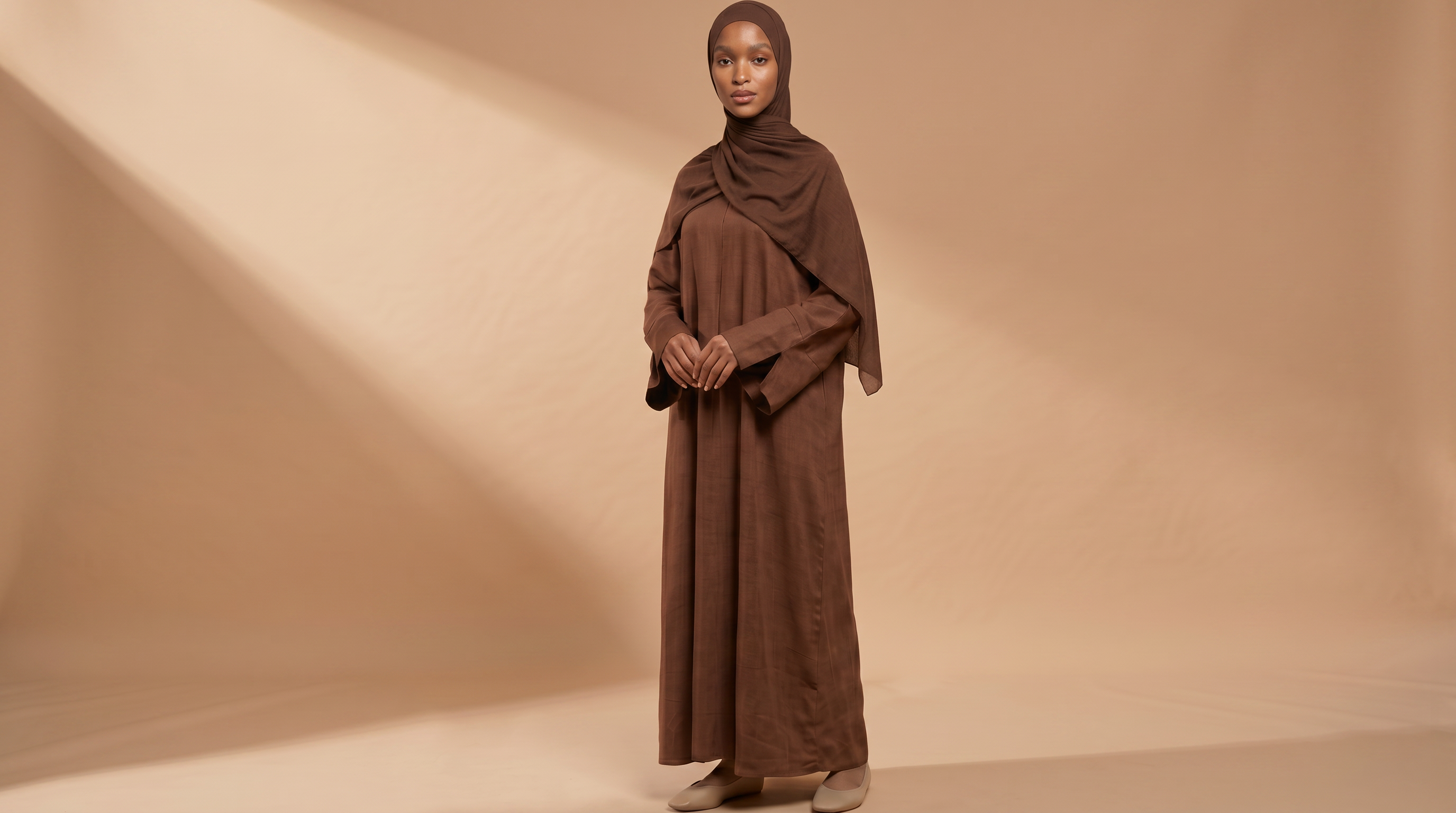 AMMEFRIENDLY ILYA COCOA ABAYA